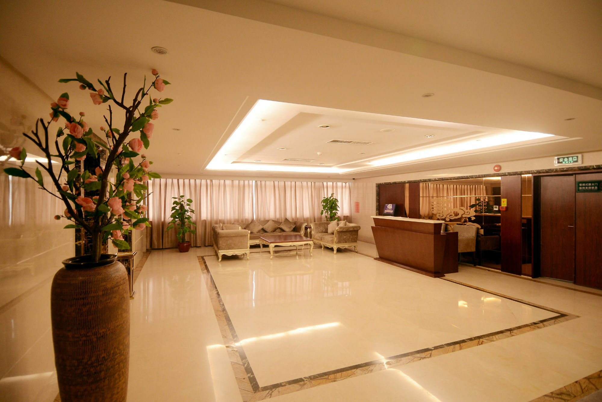 Hotel Ramada Shenzhen Baoan Exterior foto